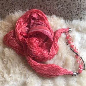 Long scarf with jewels